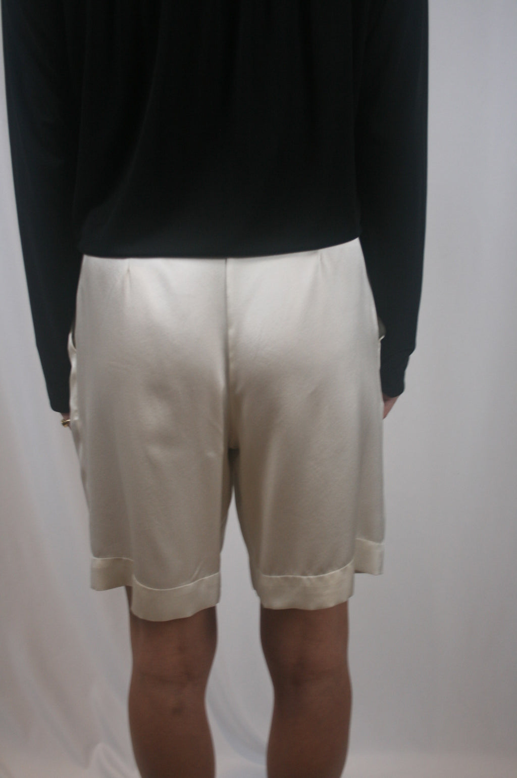 Emerson High Rise Silk Short - Gardenia