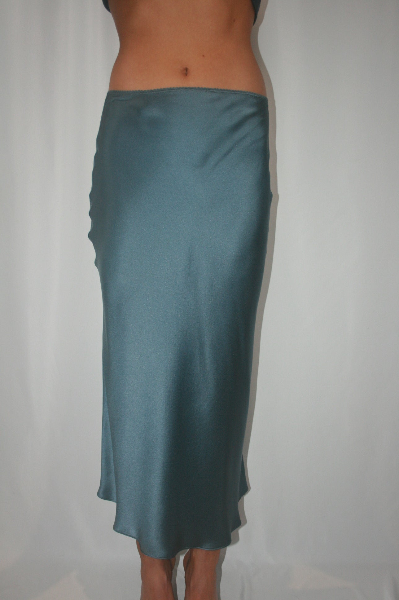 Miranda Scallop Silk Skirt - Smoky Blue