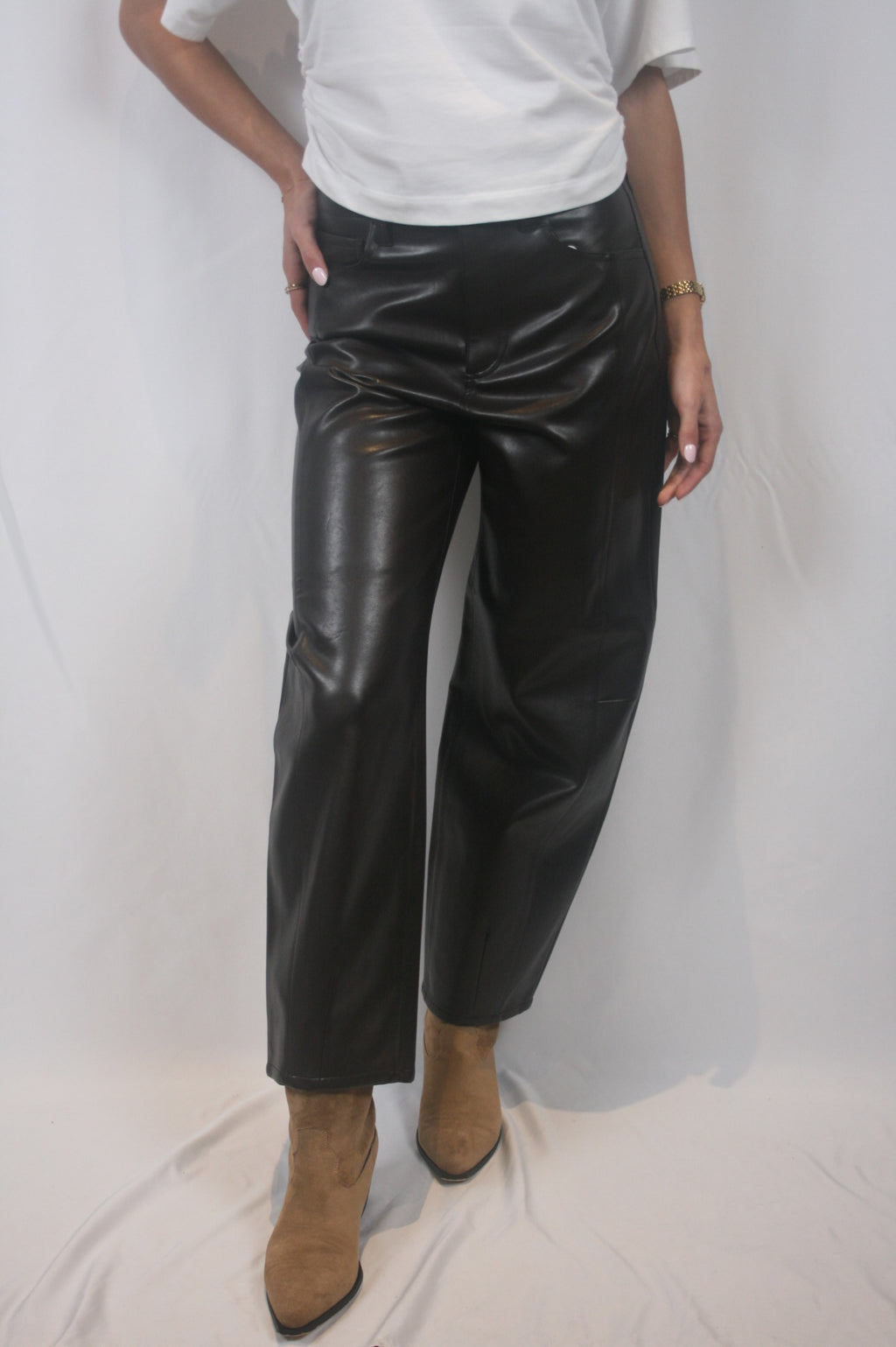 Eli High Rise Barrel Jean - French Roast