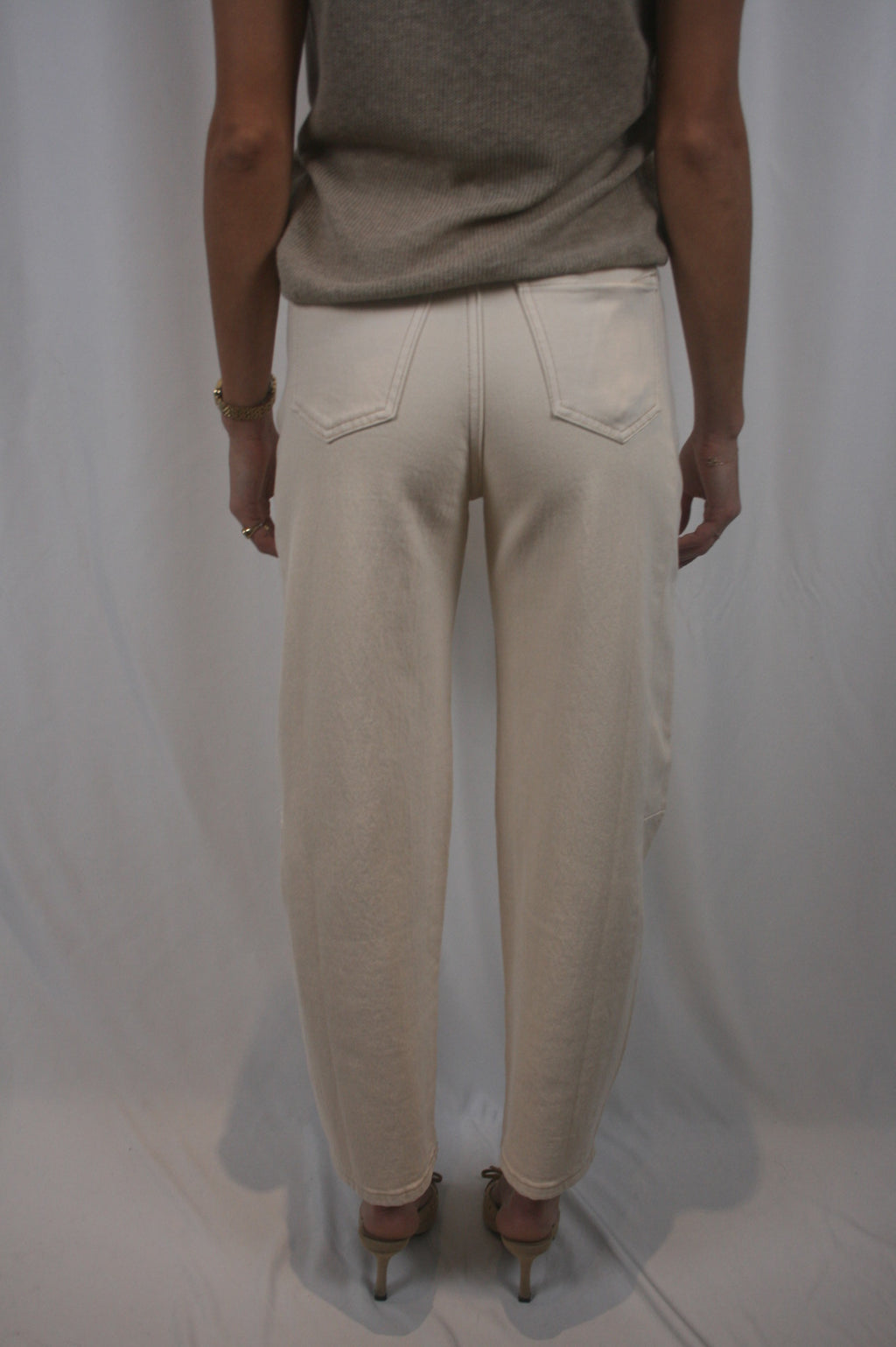 Eli High Rise Barrel Jean - Ecru