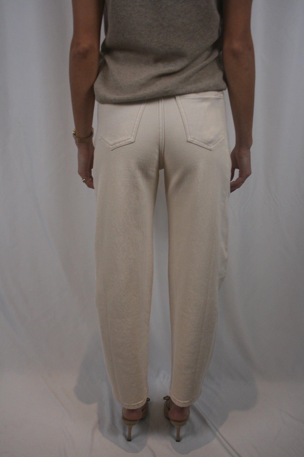 Eli High Rise Barrel Jean - Ecru