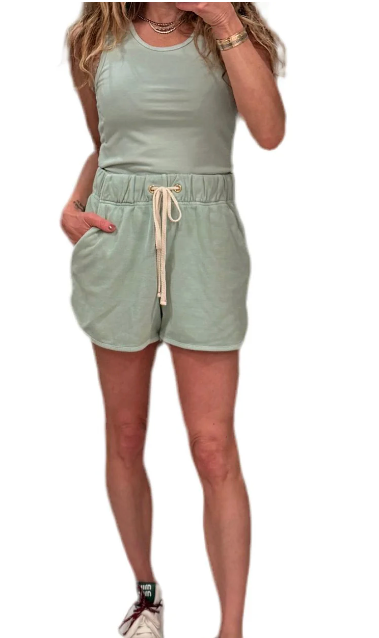 Serena Scallop Short - Washed Mint
