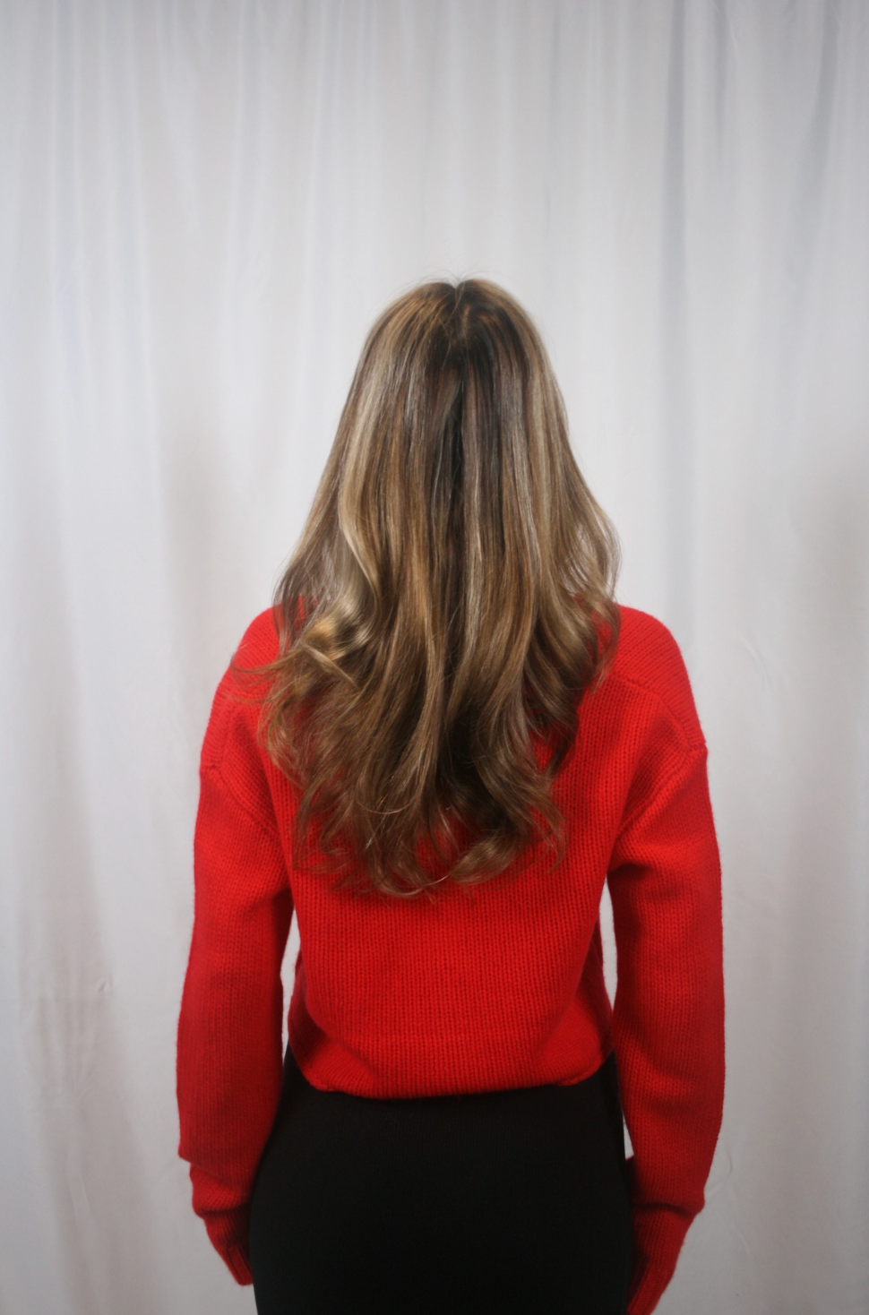 Bianco Cropped V-Neck Cardigan - Scarlet